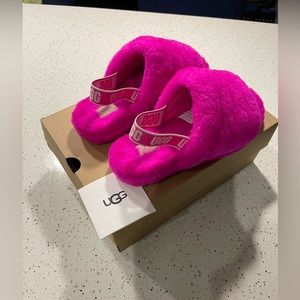 *AUTHENTIC* hot pink ugh slippers